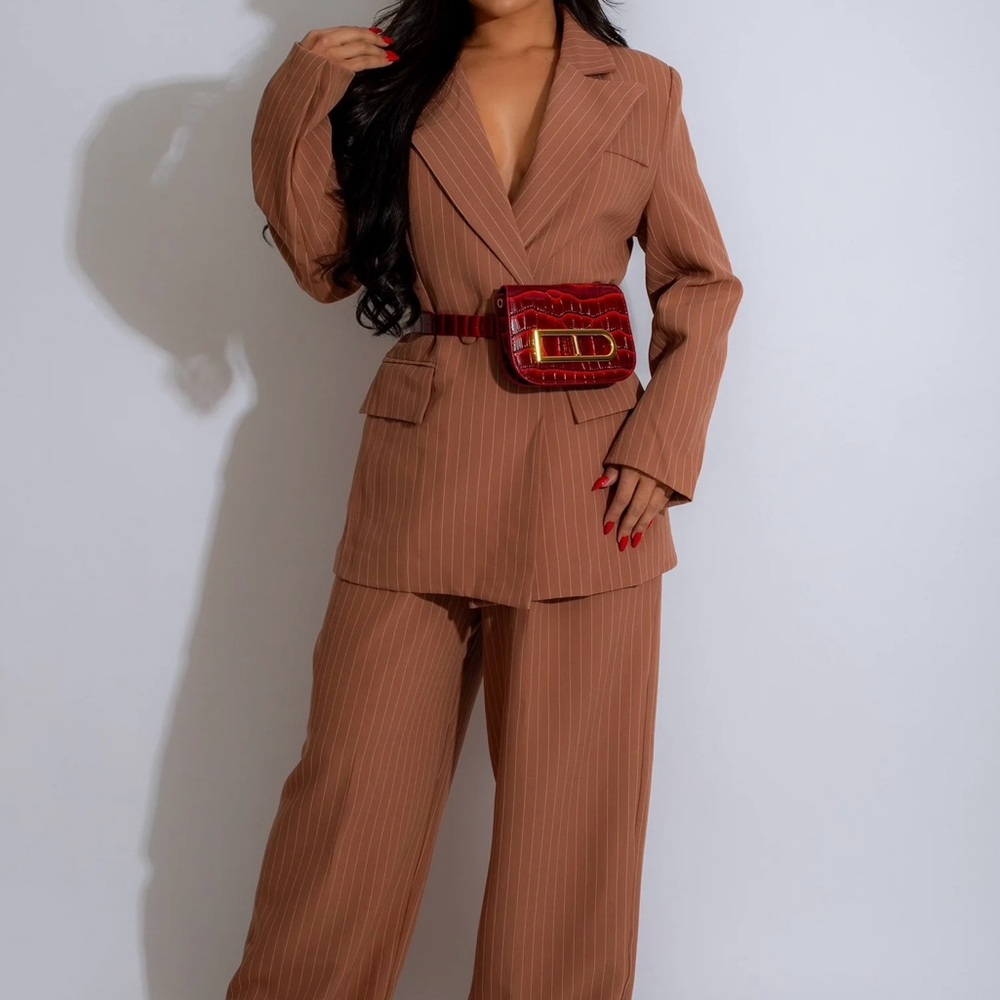 🆕 Diva Boutique Frappuccino Striped Pant Set in Brown